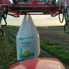 Jaki nawóz pod mieszankę zbożową? Sprawdź, co musisz wiedzieć!