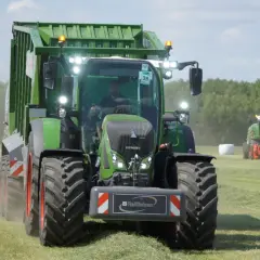 Niemiecki traktor: Jak wybrać model i efektywnie wykorzystać w pracy?