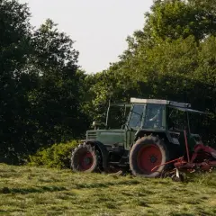 Wał do pługa obrotowego: Regulacje i ustawienia dla lepszej efektywności