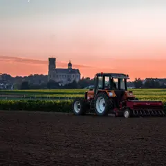  Ciągniki Kraft - opinie, ceny i modele. Sprawdź najlepsze oferty!