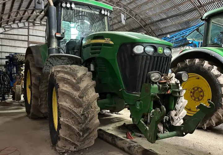  John Deere 7820 - kompletna opinia o ciągniku rolniczym | topne wiadomości