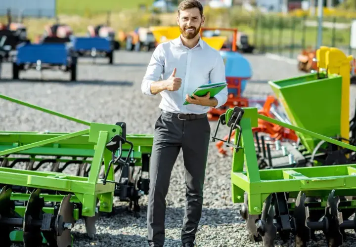  Polskie firmy produkujące maszyny rolnicze | Wybierz najlepsze maszyny
