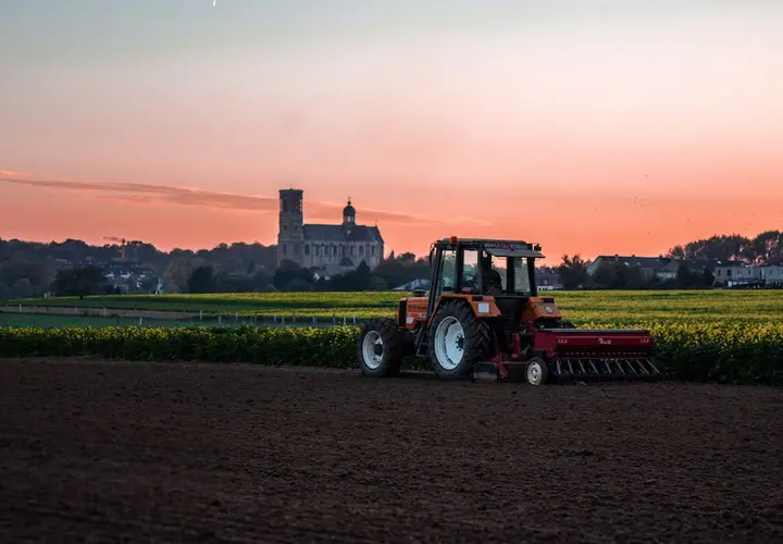  Ciągniki Kraft - opinie, ceny i modele. Sprawdź najlepsze oferty!