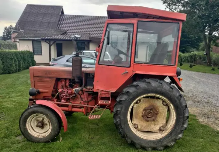 Władimirec T30 4x4: Cechy, parametry i dostępne oferty tego ciągnika