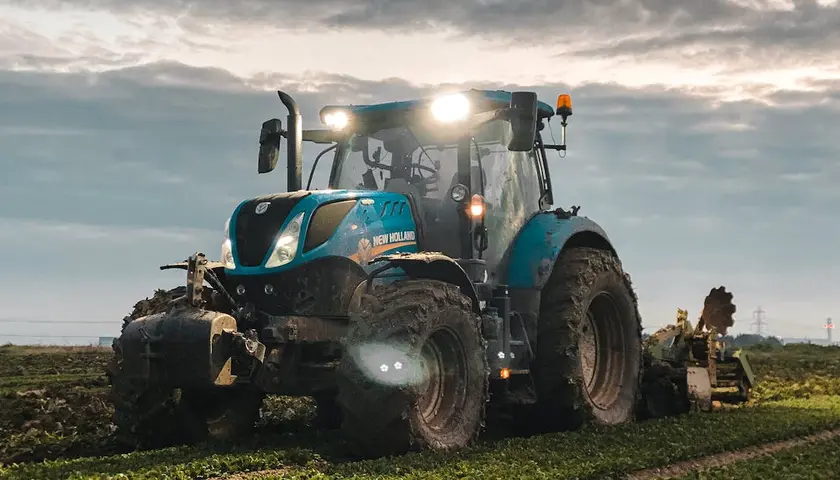  Traktorek z glebogryzarką - jak wybrać najlepszy model w 2023?