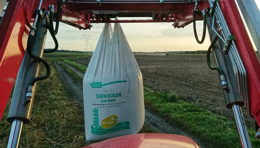 Jaki nawóz pod mieszankę zbożową? Sprawdź, co musisz wiedzieć!
