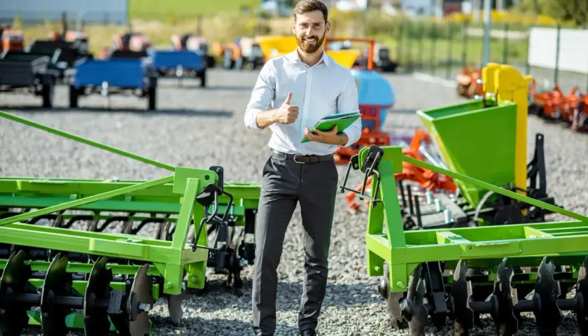  Polskie firmy produkujące maszyny rolnicze | Wybierz najlepsze maszyny