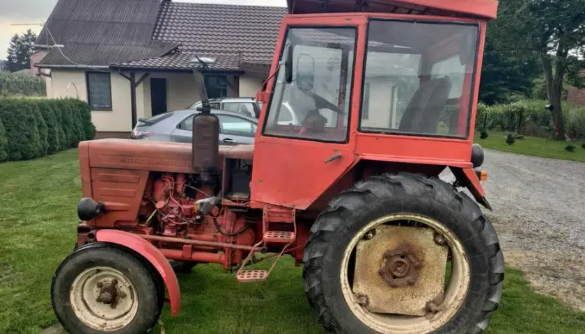 Władimirec T30 4x4: Cechy, parametry i dostępne oferty tego ciągnika